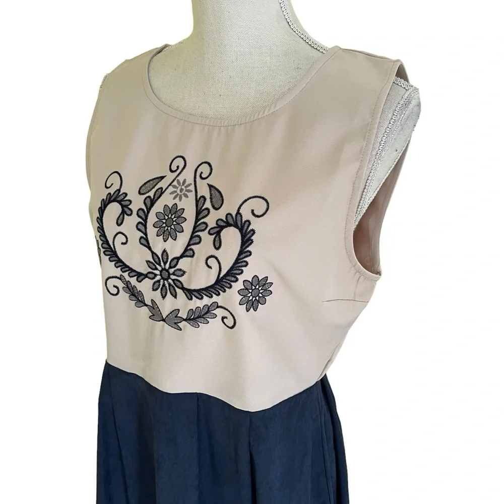 Hayden Cream/Blue Embroidered Fit and Flare Dress M
